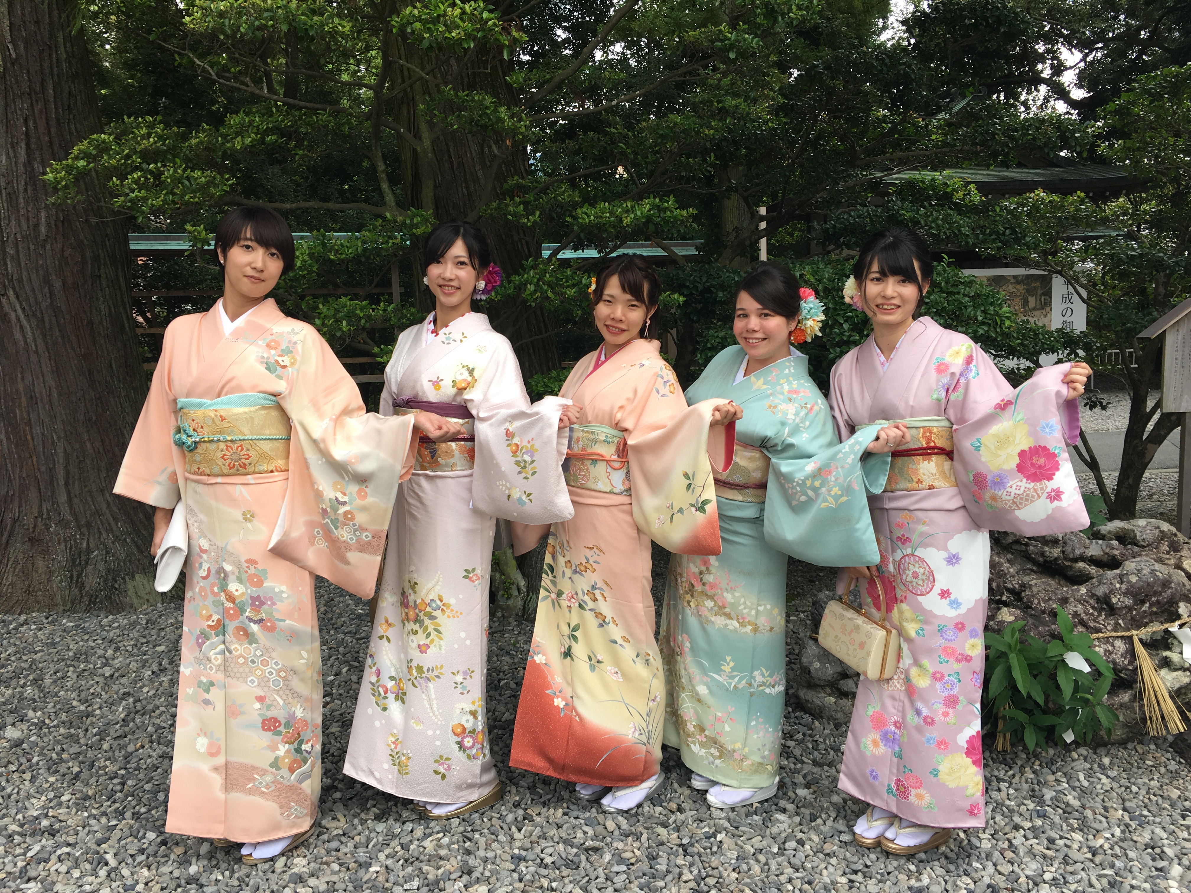 SHOP TOPICS 結婚式ご参列♡ 伊勢神宮で着物、浴衣を楽しむなら、着物レンタルVASARA！