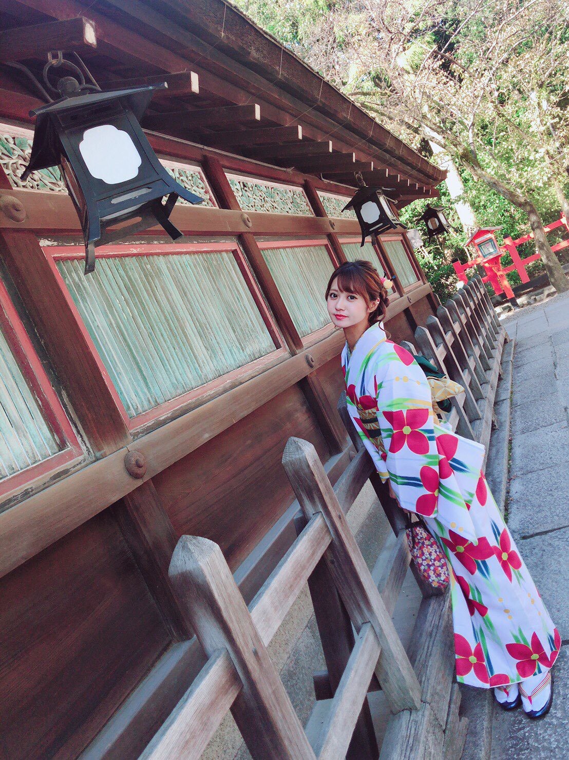 初詣はぜひイノシシ神社へ