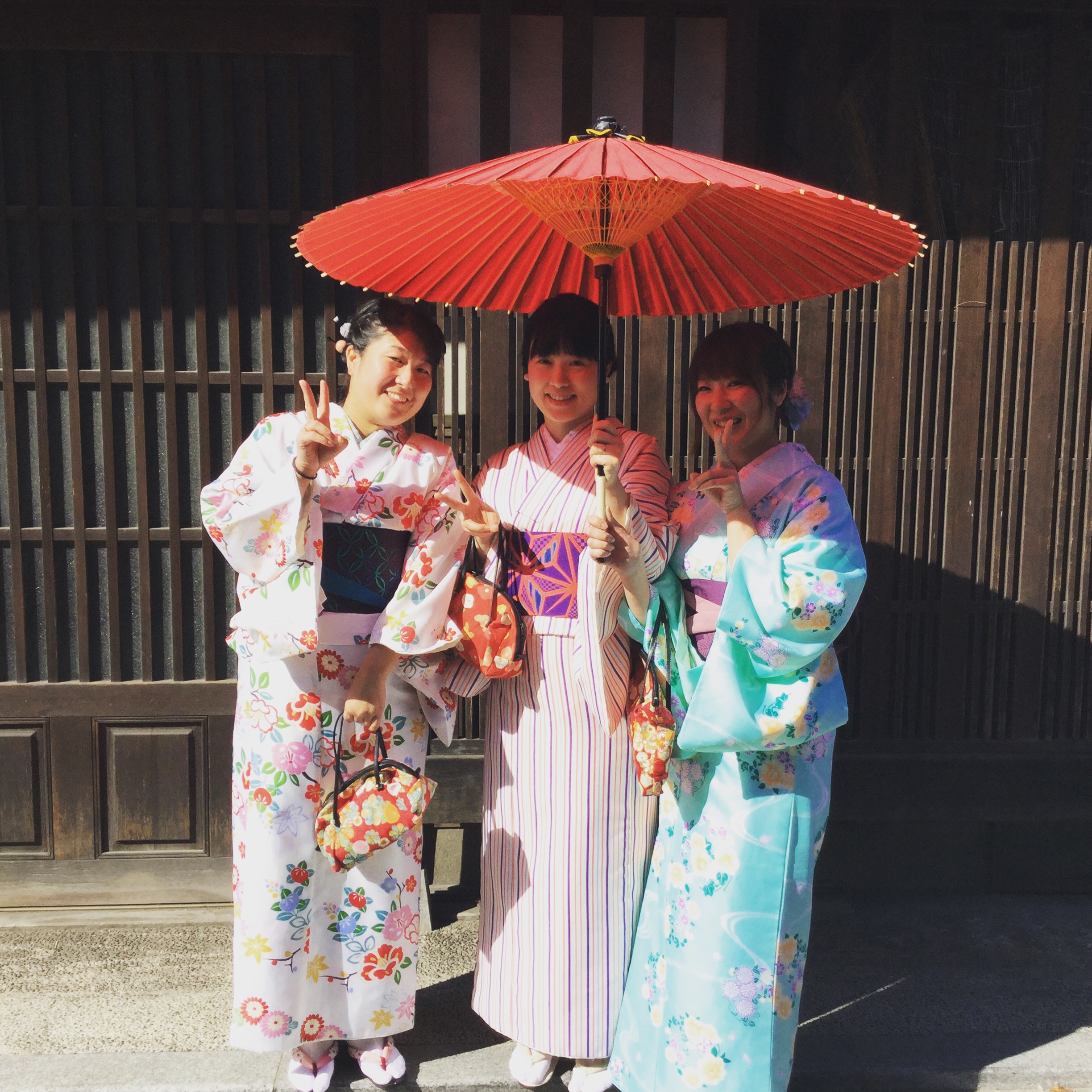 春らしいコーディネート